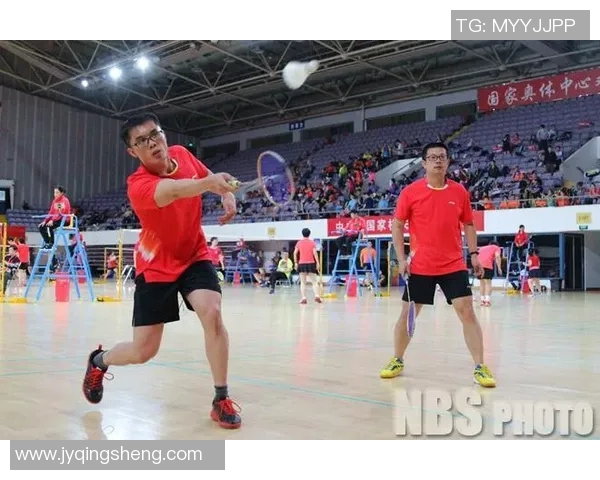 羽毛球之路：北京羽毛球队拼搏历程的真实记录与感悟